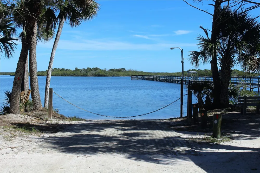 498 SIOUX BOULEVARD Oak Hill, FL 32759