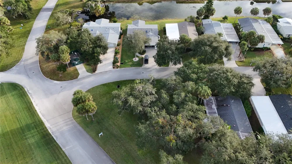 498 SIOUX BOULEVARD Oak Hill, FL 32759