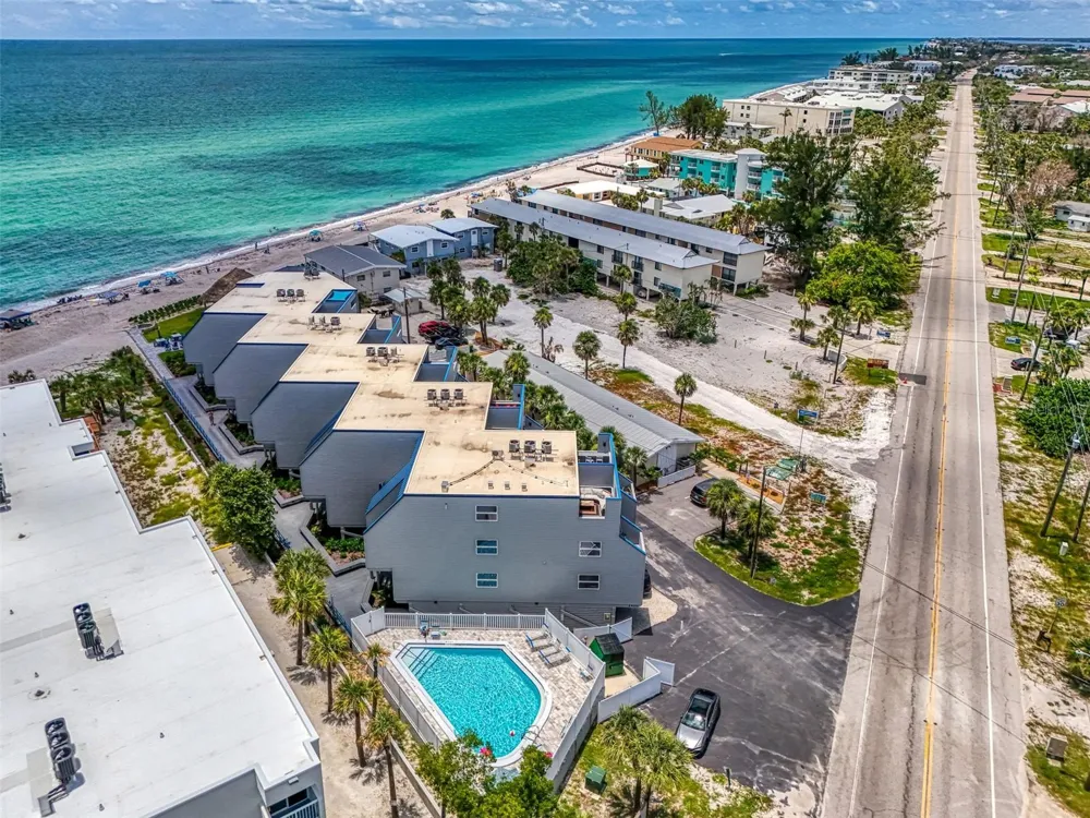 2400 BEACH ROAD #17 Englewood, FL 34223