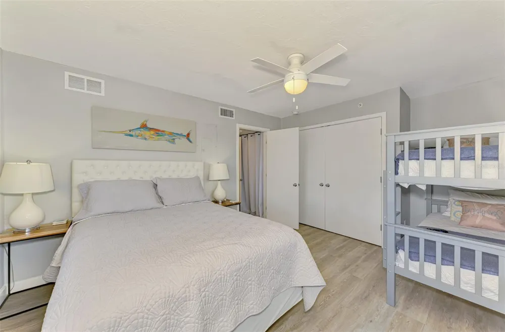 2400 BEACH ROAD #17 Englewood, FL 34223