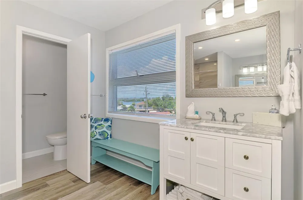 2400 BEACH ROAD #17 Englewood, FL 34223