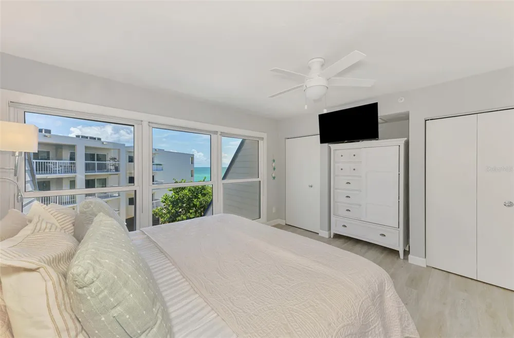 2400 BEACH ROAD #17 Englewood, FL 34223