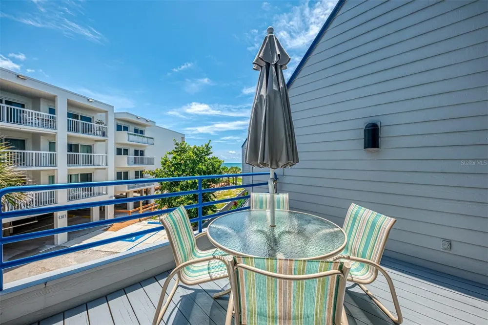 2400 BEACH ROAD #17 Englewood, FL 34223