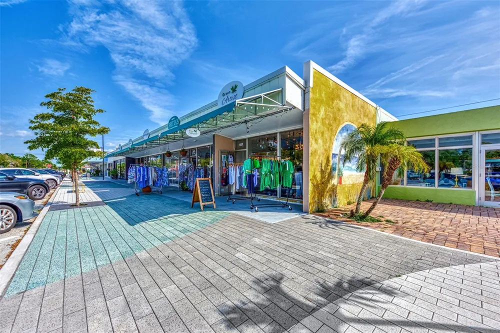 2400 BEACH ROAD #17 Englewood, FL 34223