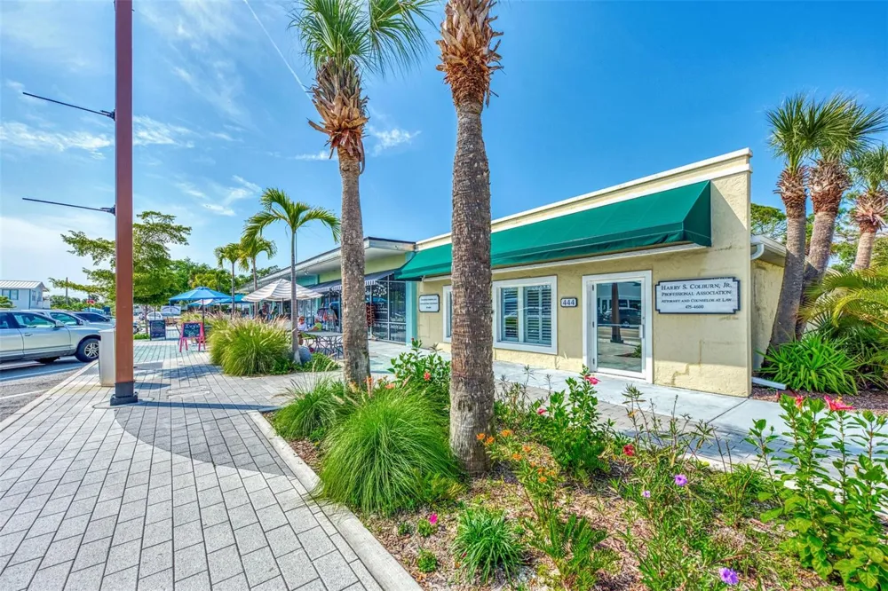 2400 BEACH ROAD #17 Englewood, FL 34223