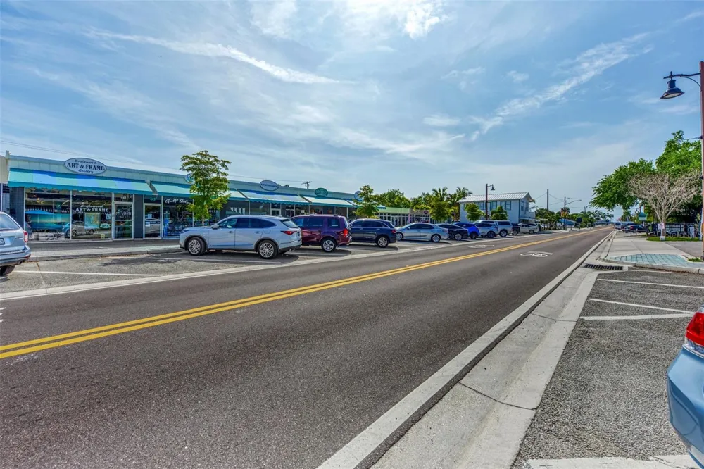 2400 BEACH ROAD #17 Englewood, FL 34223