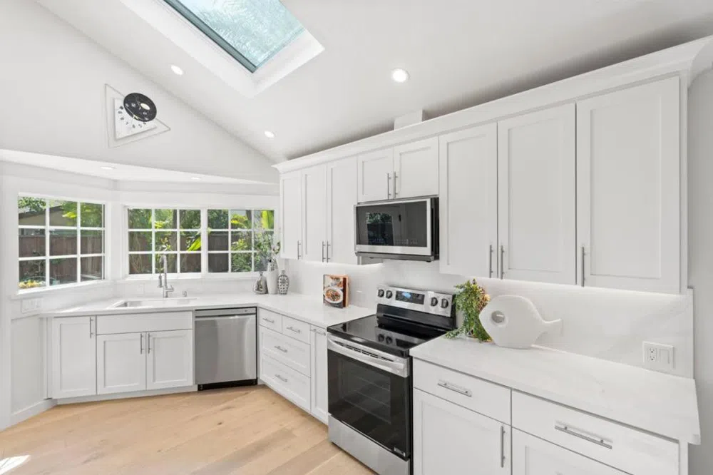 577 Anchor Circle Redwood City, CA 94065