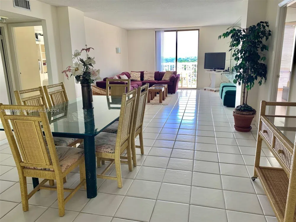 1500 S Ocean Dr #17E Hollywood, FL 33019