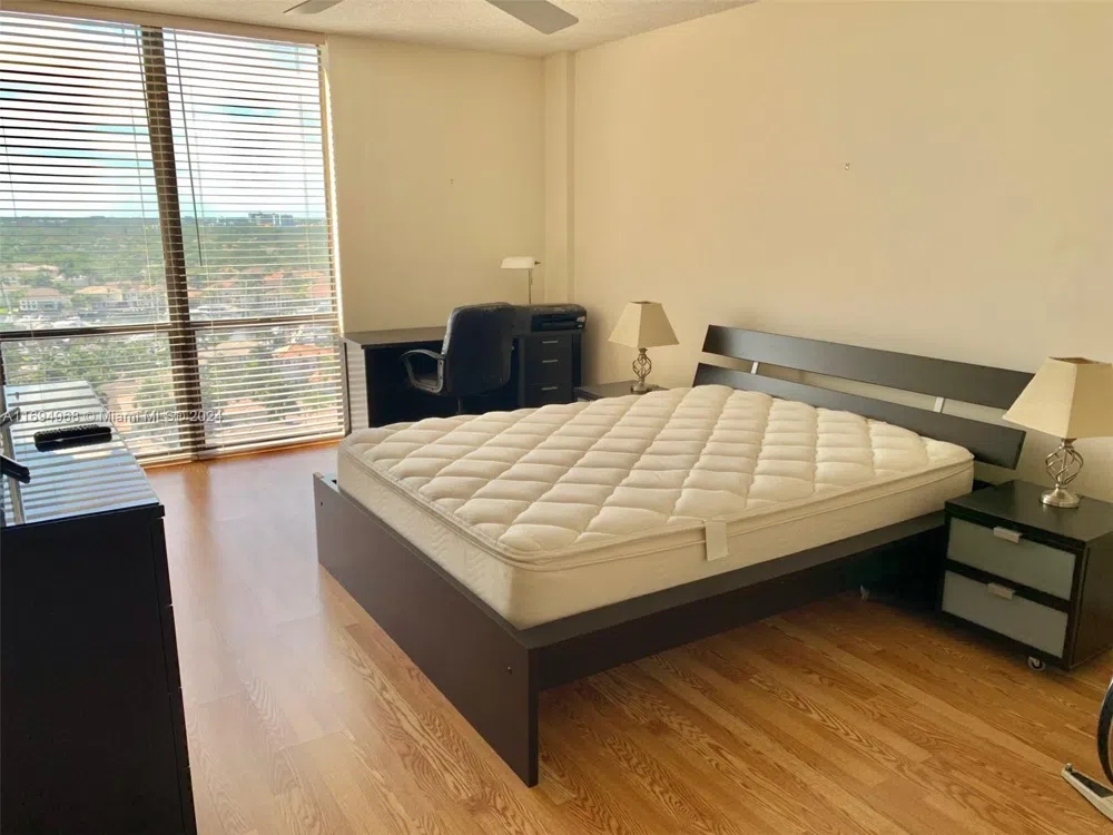 1500 S Ocean Dr #17E Hollywood, FL 33019