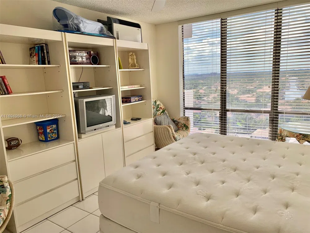 1500 S Ocean Dr #17E Hollywood, FL 33019
