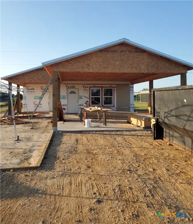 1201 W HOUSTON AVENUE