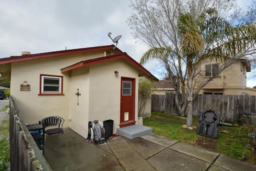 1168 Waring #2 Seaside, CA 93955