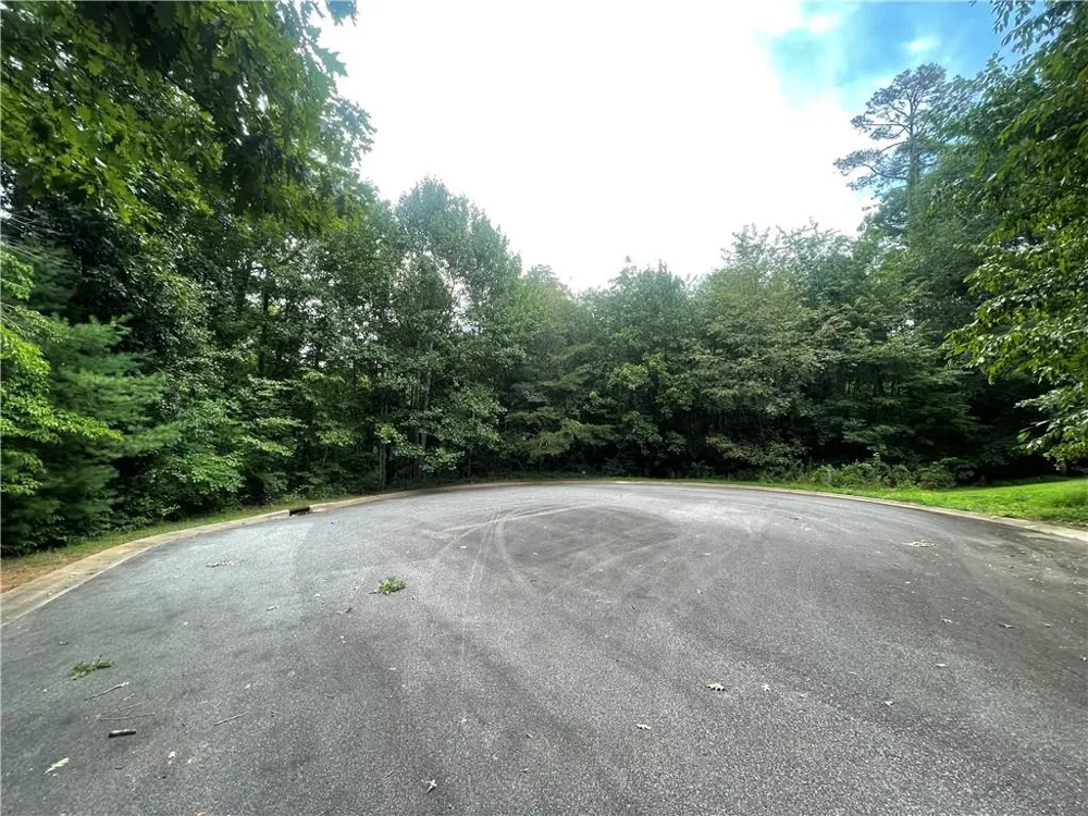 00 Fairway Ridge Lane Hickory, NC 28601