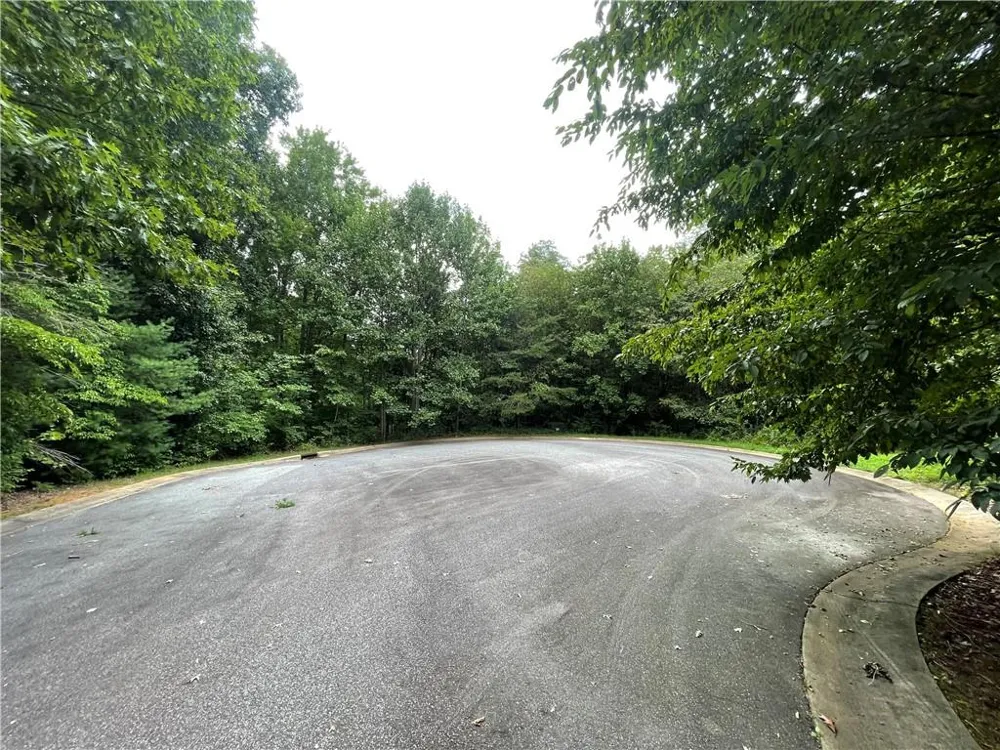 00 Fairway Ridge Lane Hickory, NC 28601