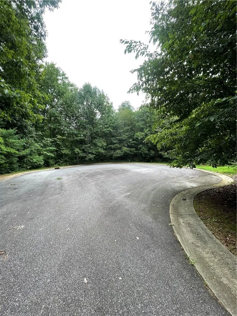 00 Fairway Ridge Lane Hickory, NC 28601