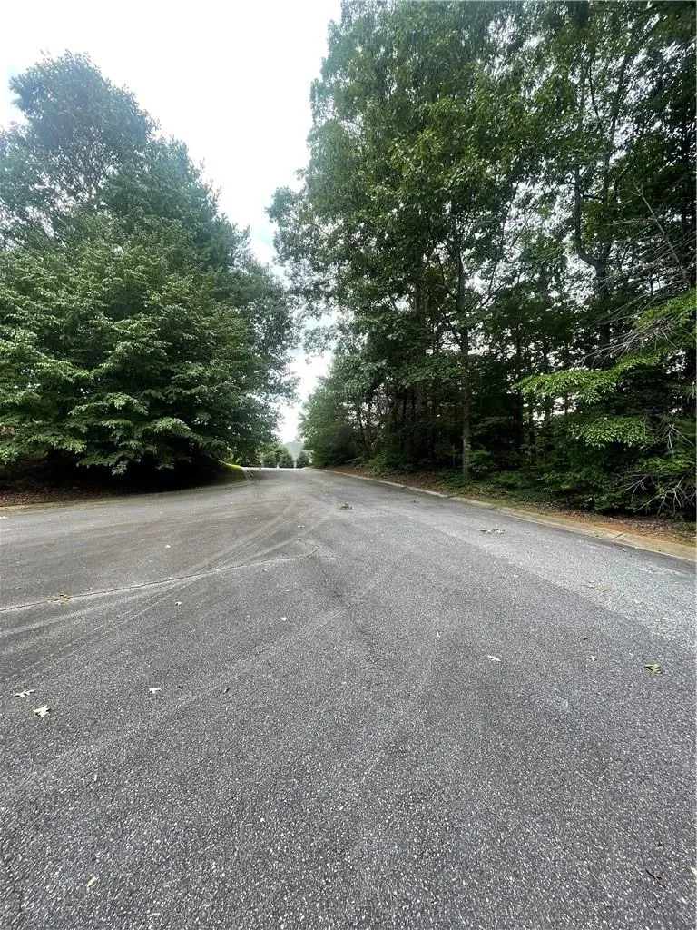 00 Fairway Ridge Lane Hickory, NC 28601