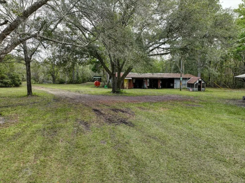 310 OTTER CREEK AVENUE Bronson, FL 32621