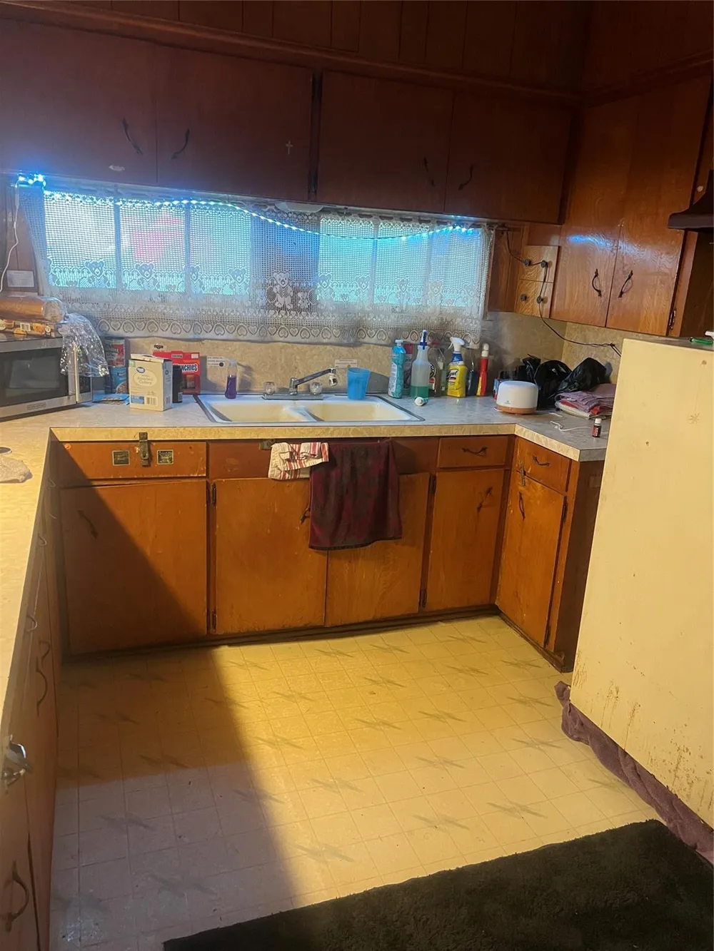 606 E Humble Street Baytown, TX 77520