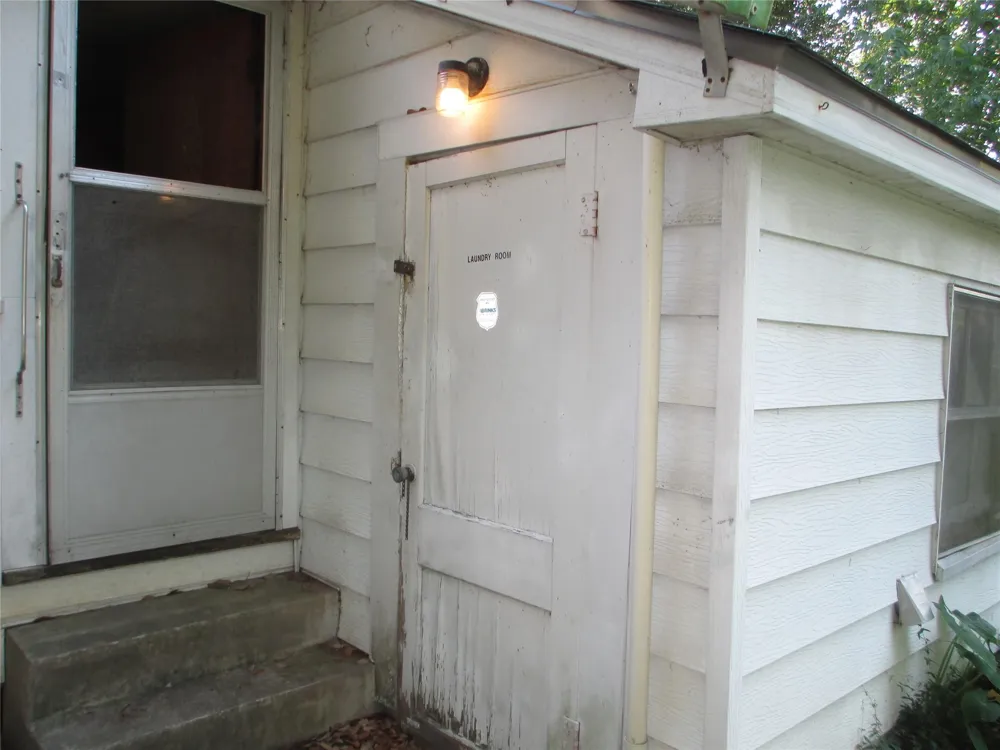 606 E Humble Street Baytown, TX 77520