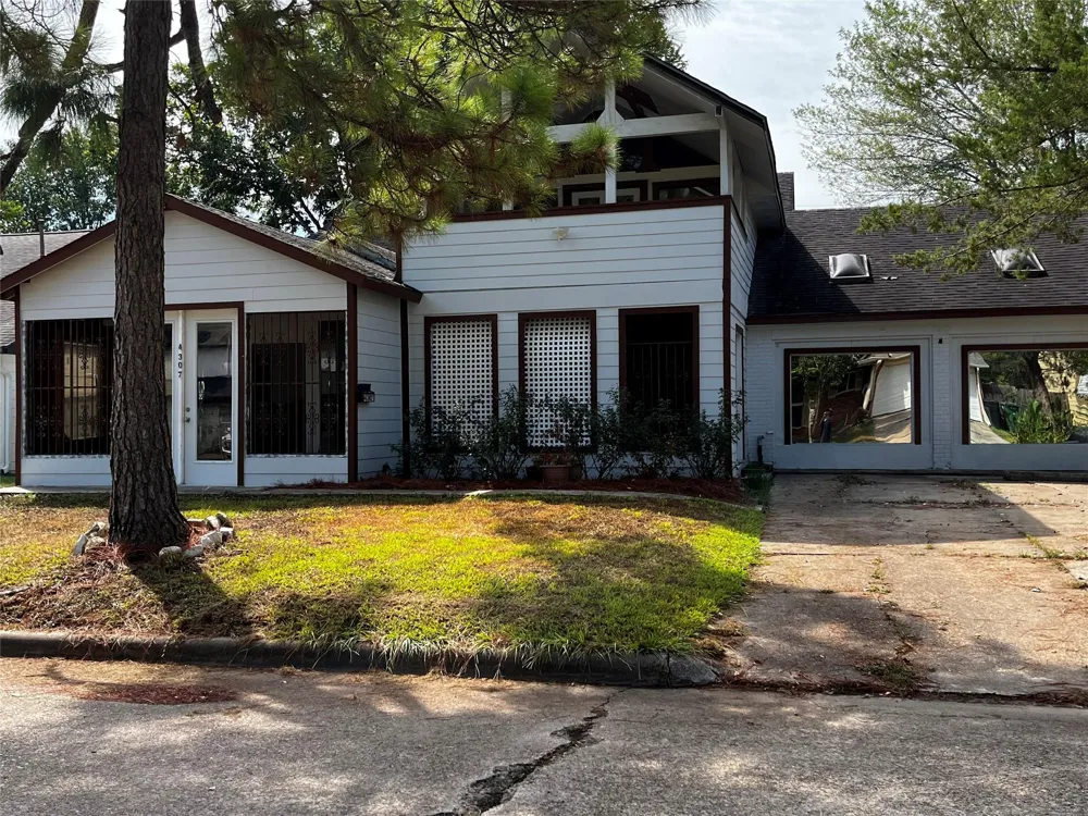 4307 Tidewater Drive Houston, TX 77045