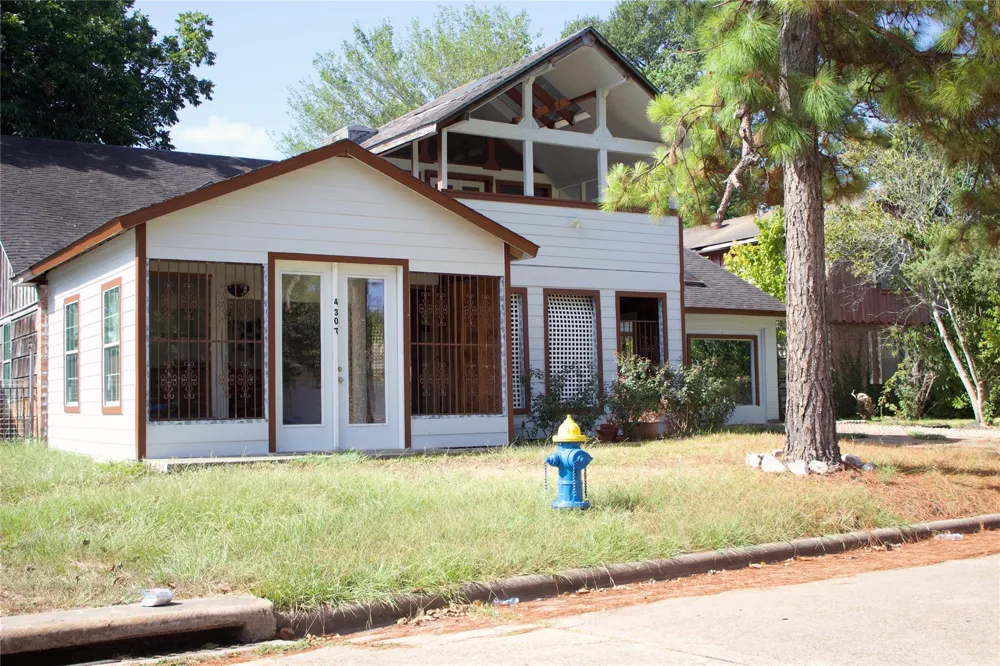 4307 Tidewater Drive Houston, TX 77045