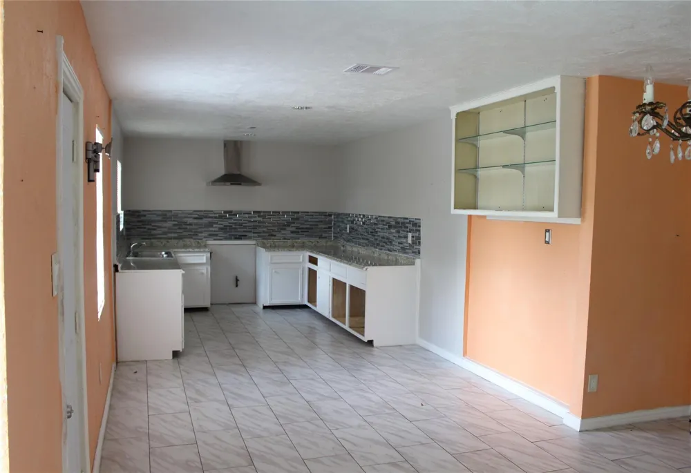 4307 Tidewater Drive Houston, TX 77045