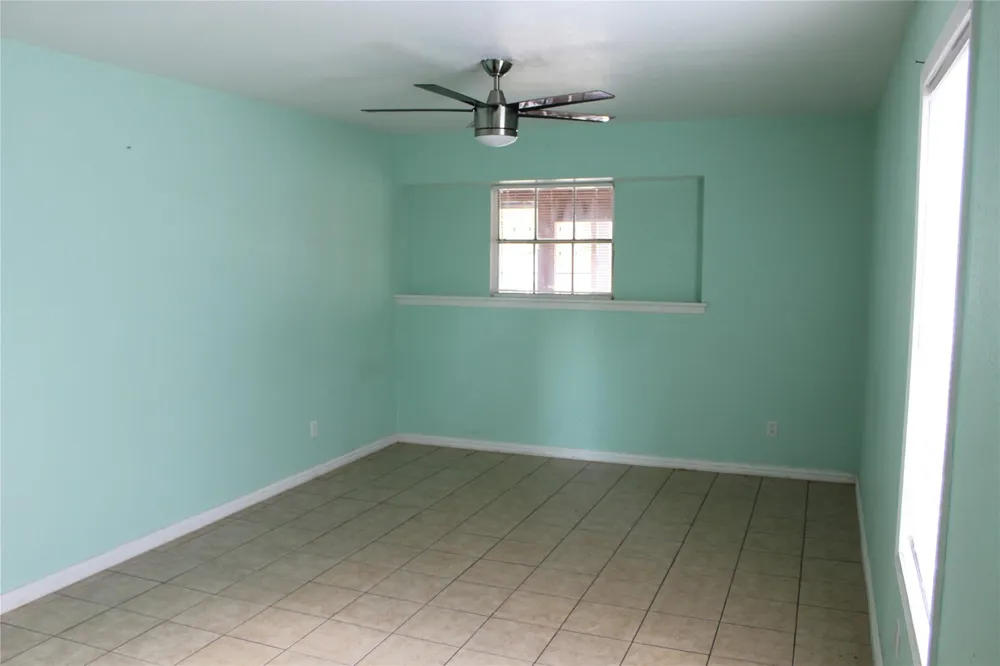 4307 Tidewater Drive Houston, TX 77045