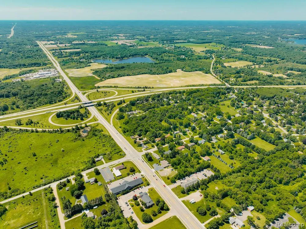 1224 S LAPEER ROAD Lapeer City, MI 48446