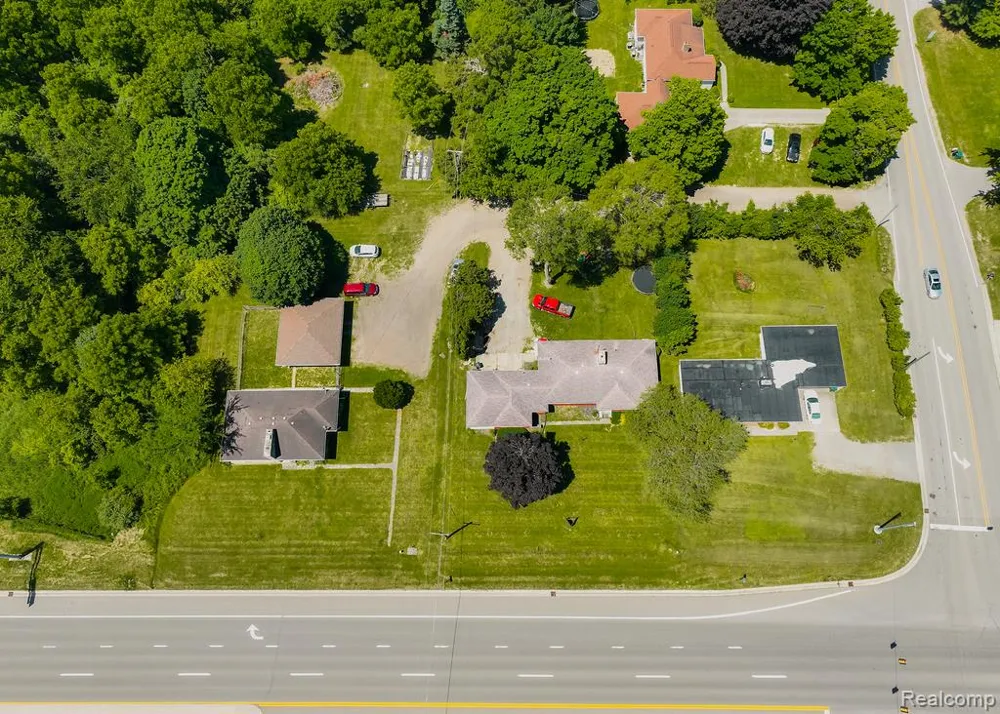 1214 S LAPEER ROAD Lapeer City, MI 48446