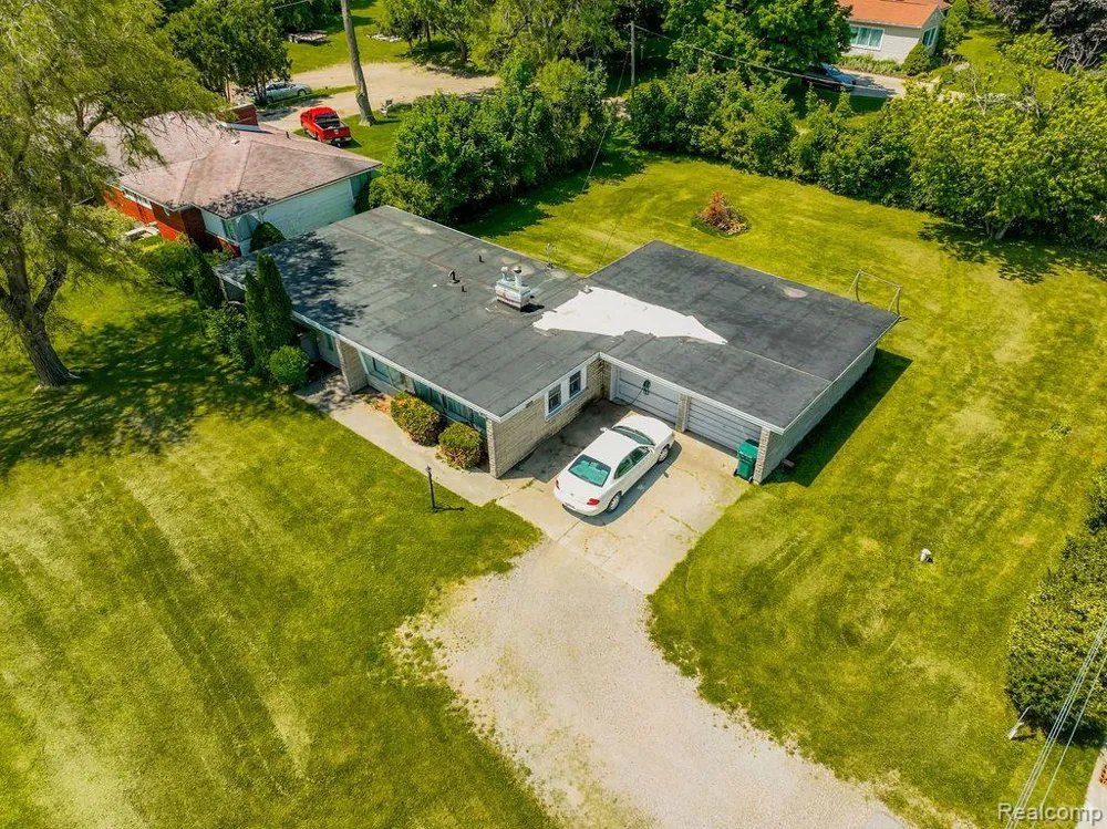 1214 S LAPEER ROAD Lapeer City, MI 48446