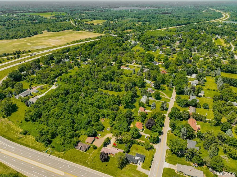 1214 S LAPEER ROAD Lapeer City, MI 48446