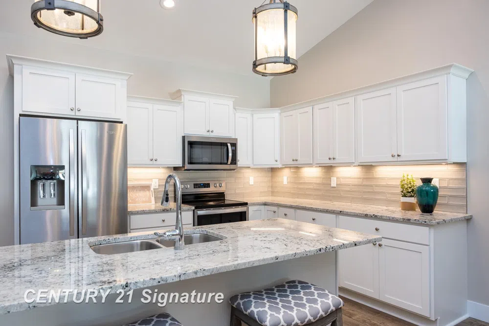 4073 Woodburn Court Saginaw Charter Township, MI 48603