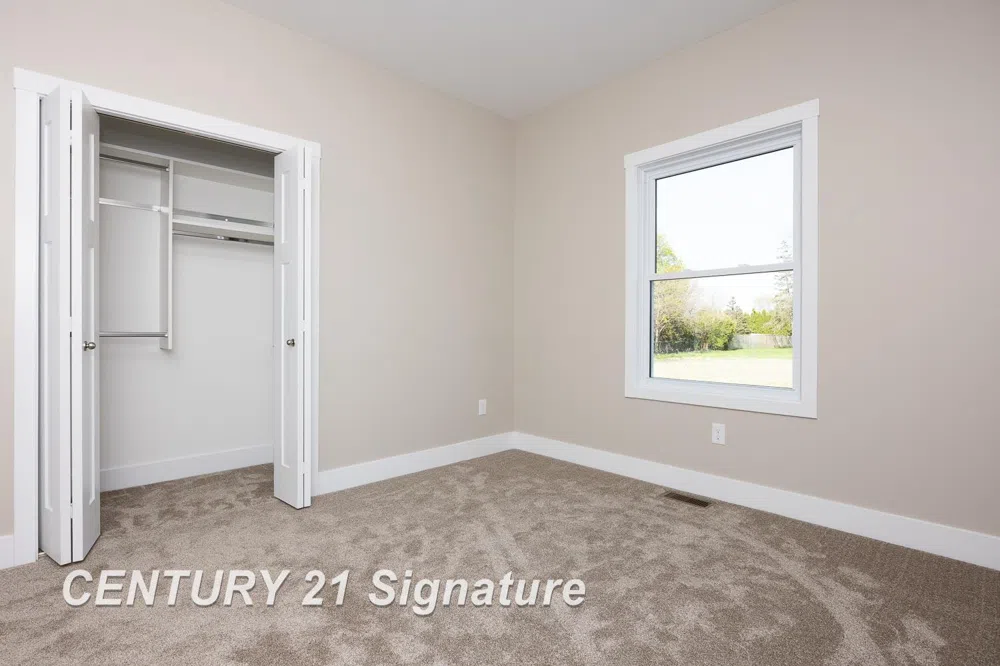 4073 Woodburn Court Saginaw Charter Township, MI 48603
