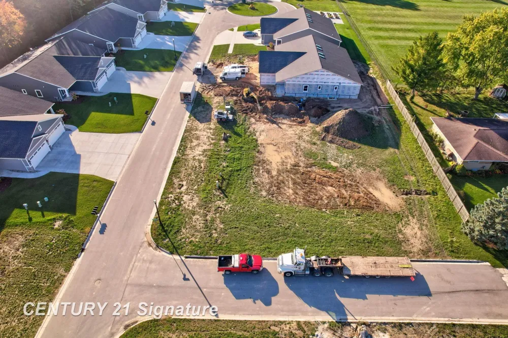 4073 Woodburn Court Saginaw Charter Township, MI 48603