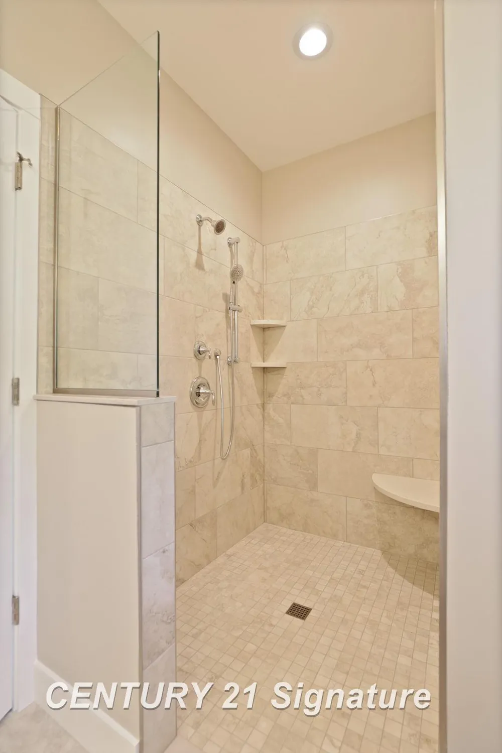 4073 Woodburn Court Saginaw Charter Township, MI 48603