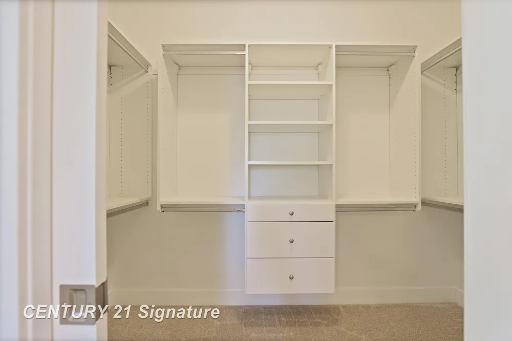 4073 Woodburn Court Saginaw Charter Township, MI 48603
