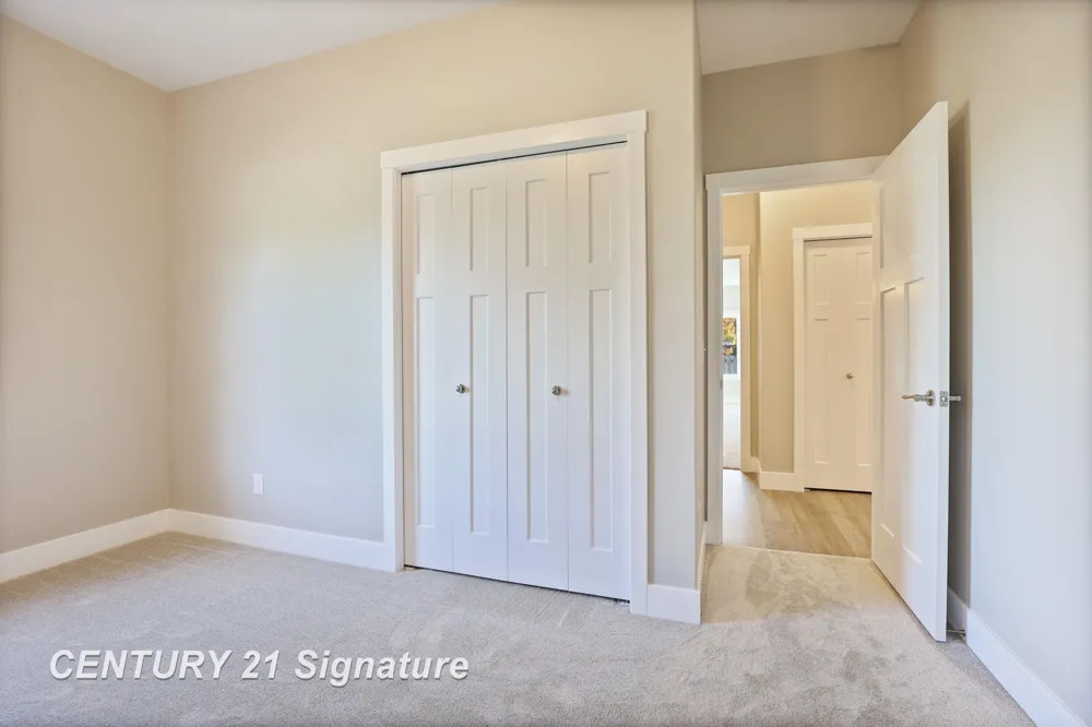 4073 Woodburn Court Saginaw Charter Township, MI 48603