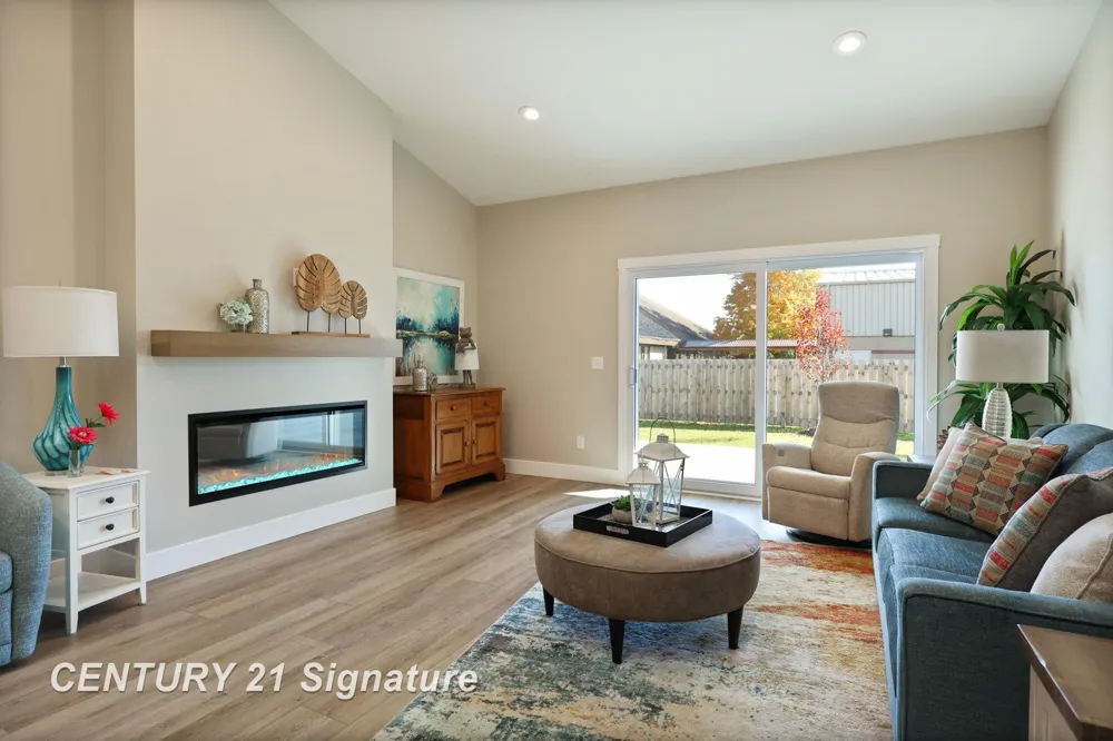 4073 Woodburn Court Saginaw Charter Township, MI 48603