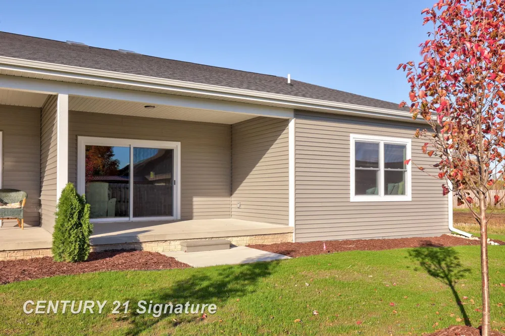4073 Woodburn Court Saginaw Charter Township, MI 48603