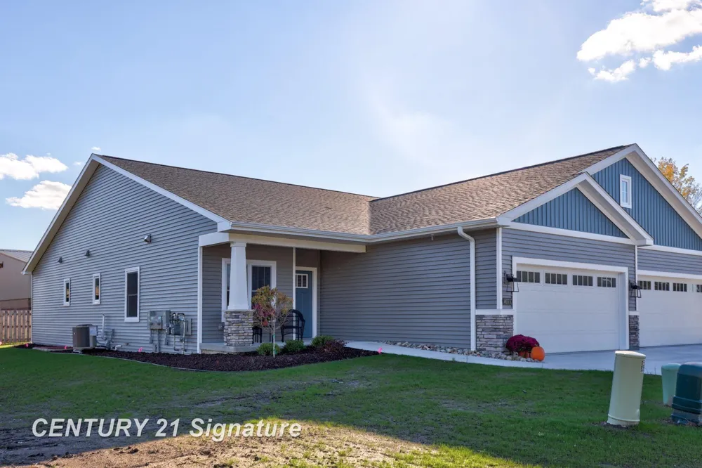 4073 Woodburn Court Saginaw Charter Township, MI 48603