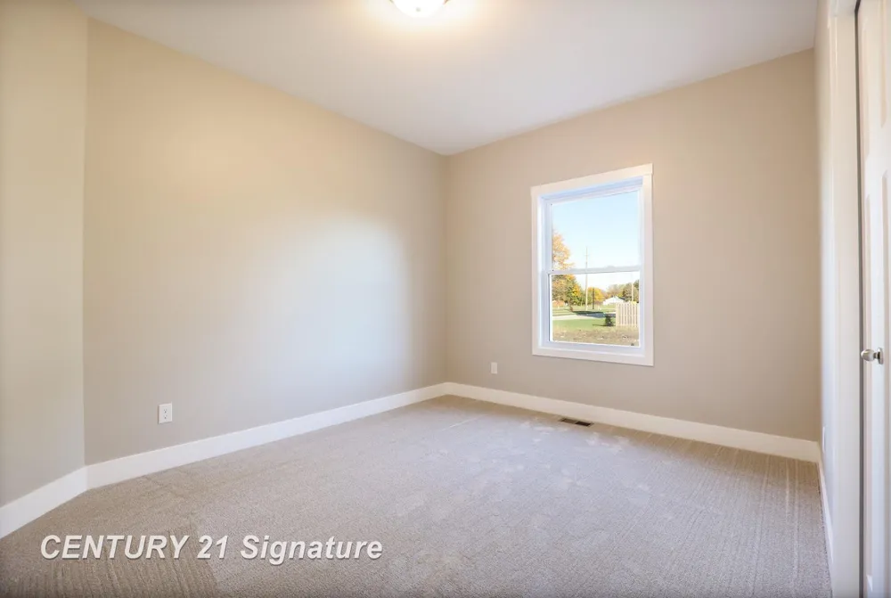 4073 Woodburn Court Saginaw Charter Township, MI 48603