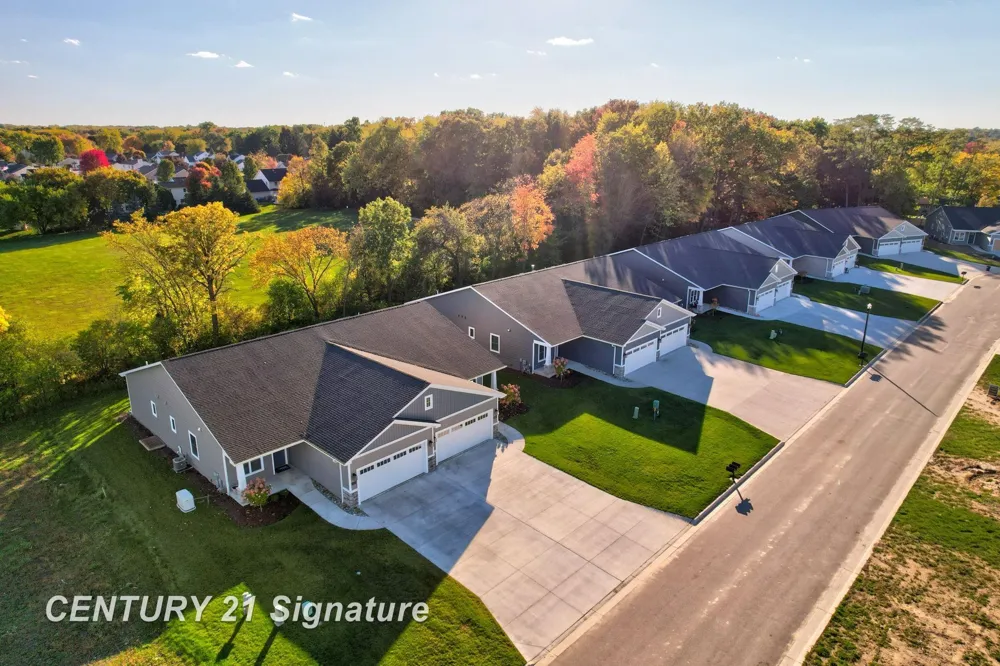4073 Woodburn Court Saginaw Charter Township, MI 48603