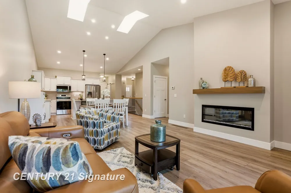 4073 Woodburn Court Saginaw Charter Township, MI 48603