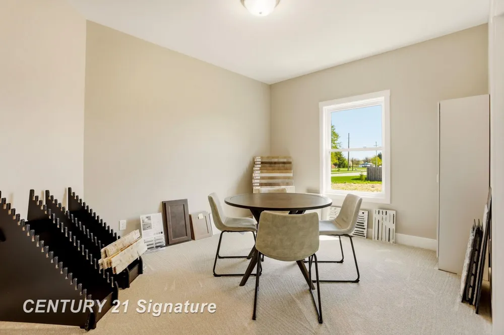 4073 Woodburn Court Saginaw Charter Township, MI 48603