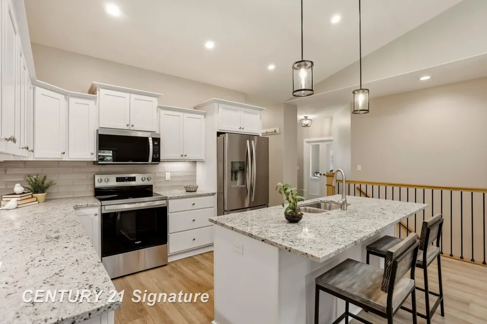 4073 Woodburn Court Saginaw Charter Township, MI 48603