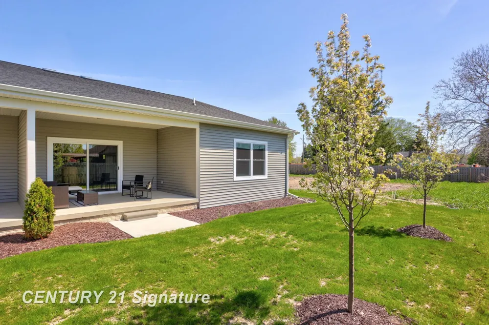 4073 Woodburn Court Saginaw Charter Township, MI 48603