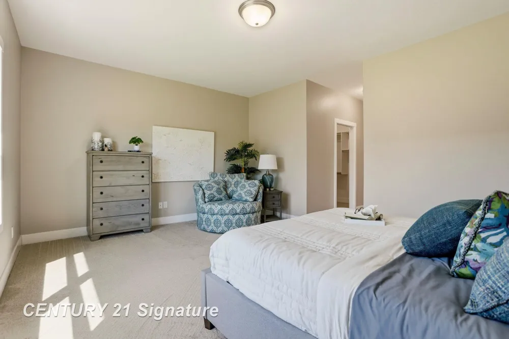 4073 Woodburn Court Saginaw Charter Township, MI 48603