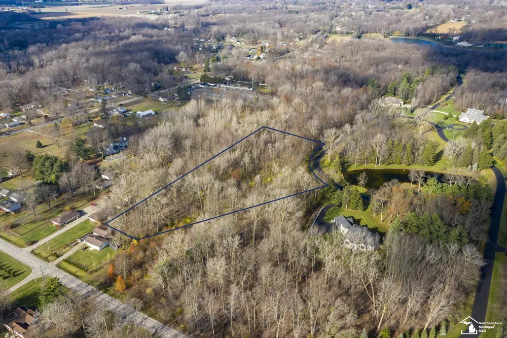 9107 Pine Forest Circle Bedford Township, MI 48144