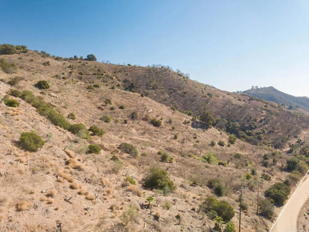 40 Oak Glen Road Valley Center, CA 92082