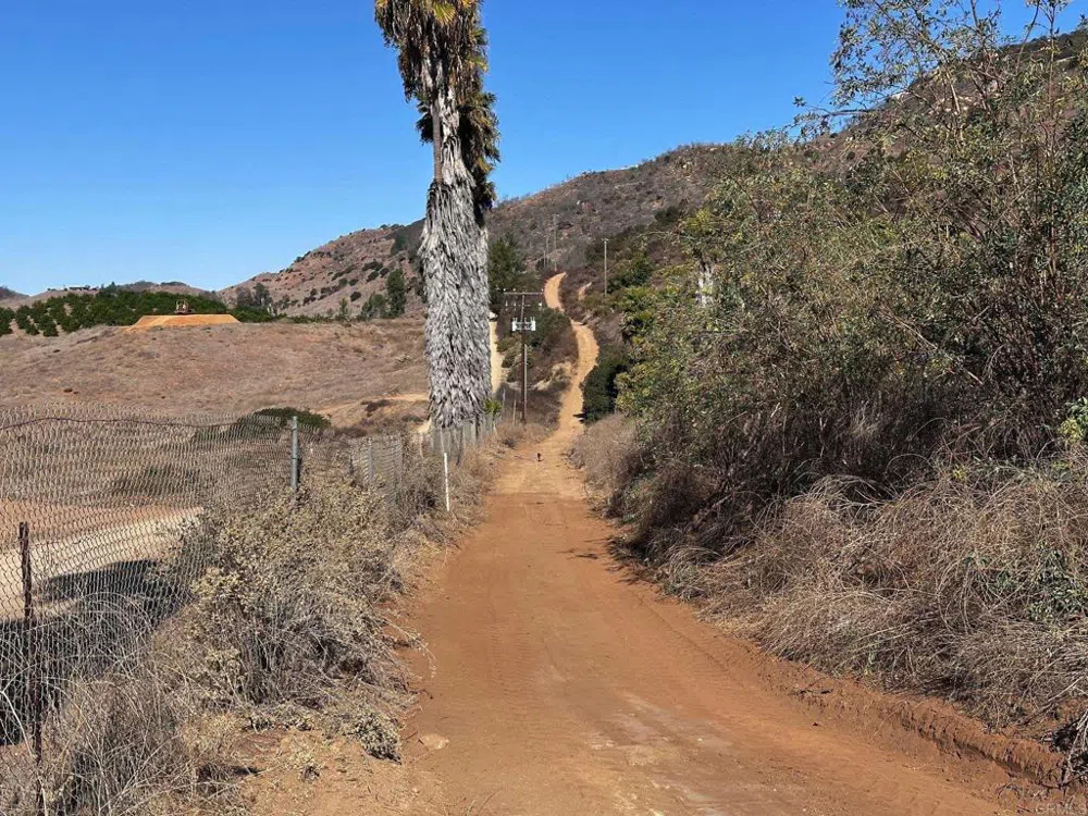 40 Oak Glen Road Valley Center, CA 92082